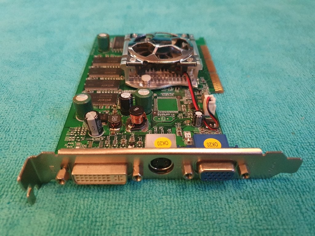 SPARKLE - nVidia - SP 8855-DT - Geforce FX5500 - 256MB - AGP, Ophalen of Verzenden, Sparkle (NVIDIA)