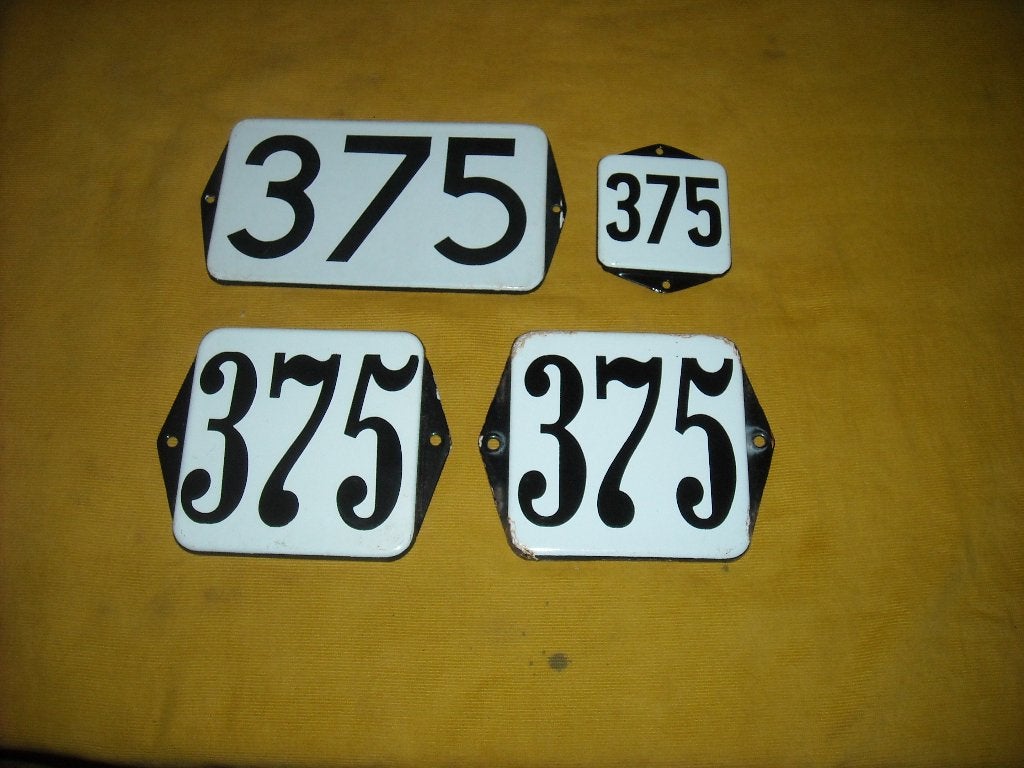 oud emaille huisnummer 375 ook 376 377 378 379 380 381 382 8, Antiek en Kunst, Ophalen of Verzenden