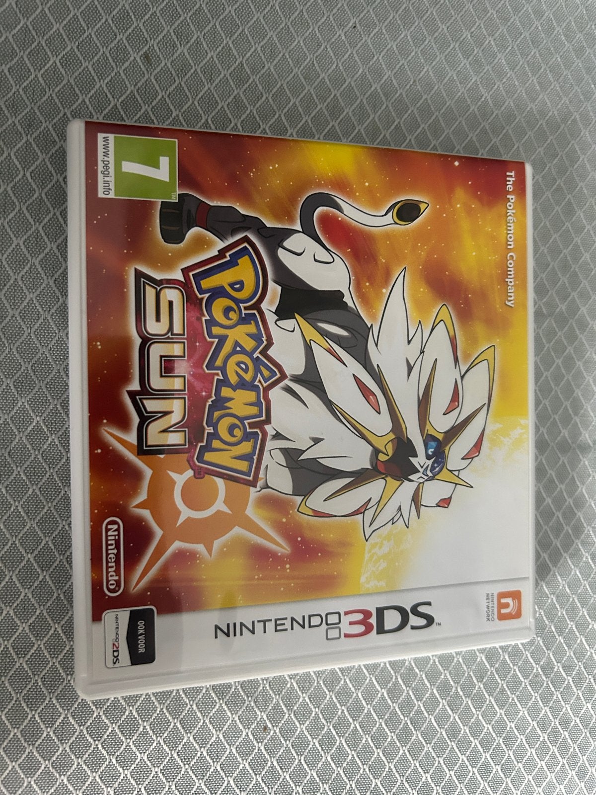 Pokémon Sun - Nintendo 3DS (Zo goed als nieuw), Spelcomputers en Games, Ophalen, Online, 1 speler, Zo goed als nieuw