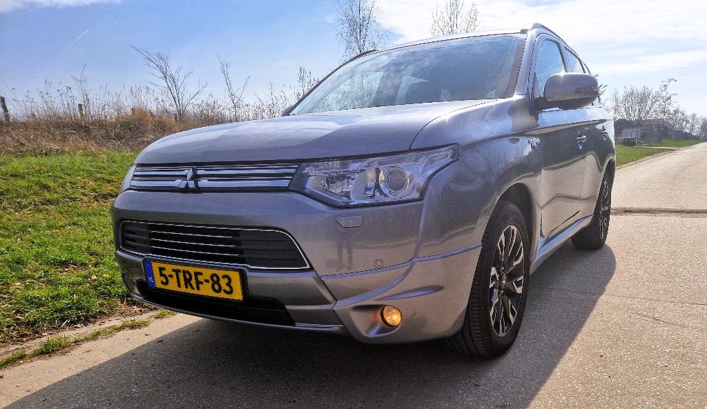 Mitsubishi Outlander 2.0 Dohc Phev  Incl 3.5kw thuislader, Outlander, 4 cilinders, Lichtsensor, SUV of Terreinwagen