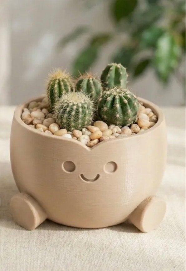 Leuke beige plantenpot met gezichtje - zonder plant, C, Kunststof, Ophalen of Verzenden, Zo goed als nieuw