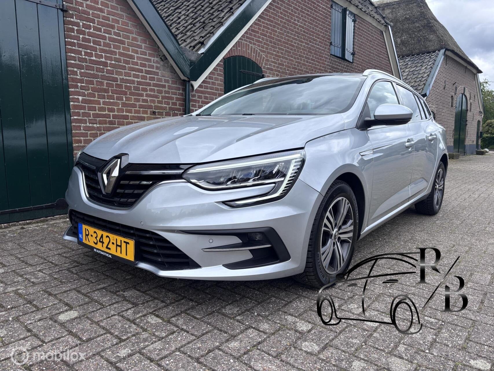 Renault Megane Estate 1.3 TCe Intens 1-EIG NL-Auto Veel Opti, Auto's, Renault, Voorwielaandrijving, Gebruikt, 4 cilinders, Leder en Stof