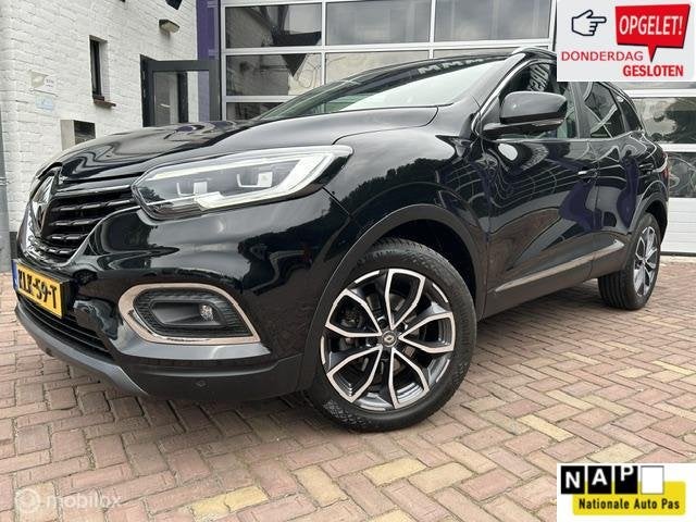 Renault Kadjar 1.3 TCe Black Edition * AUTOMAAT * NAVIGATIE, Auto's, Renault, Kadjar, 15 km/l, Gebruikt, 4 cilinders