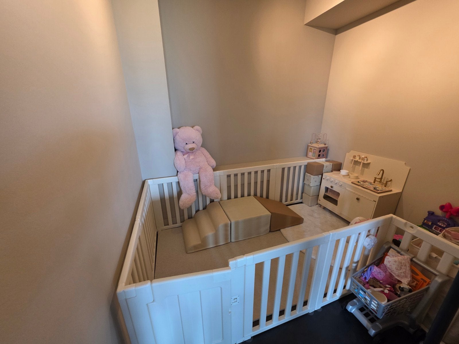 Witte creme beige kunststof box/speelhek voor baby's en peut, Kinderen en Baby's, Boxen, Ophalen, Gebruikt, Rechthoekig