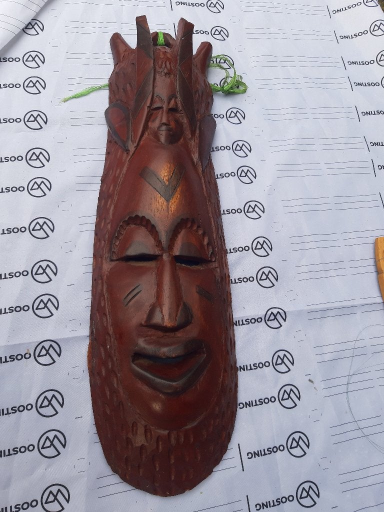 Beeld, houtsnijwerk uit Afrika, masker, redelijk best zwaar, Ophalen, Houtsnijwerk, 50 - 100 cm, Gepatineerd