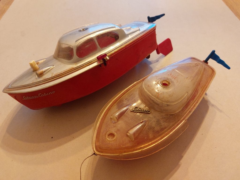 2 x schuco vintage kunststof boot cabino, Ophalen of Verzenden, 1:50 tot 1:200