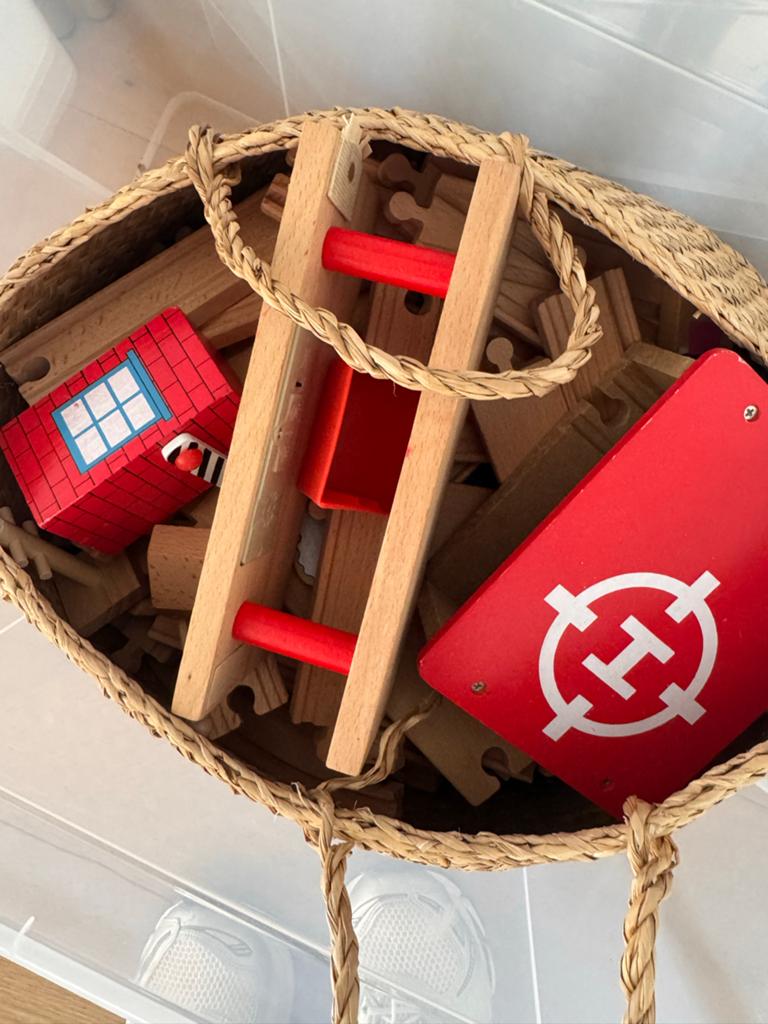 Bandits angels 130 delige houten treinbaan, Kinderen en Baby's, Speelgoed | Houten speelgoed, Ophalen, Zo goed als nieuw