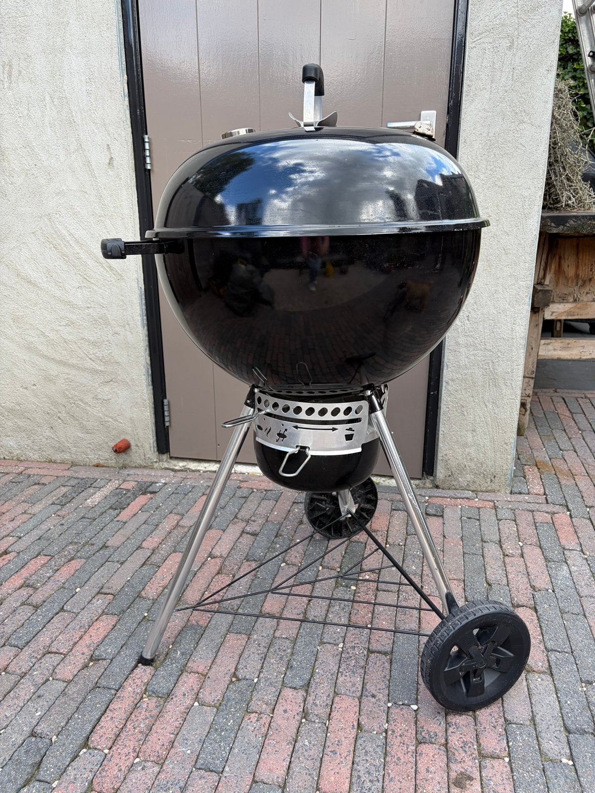 Weber Original Kettle E-5730 Houtskoolbarbecue, Verzenden, Zo goed als nieuw