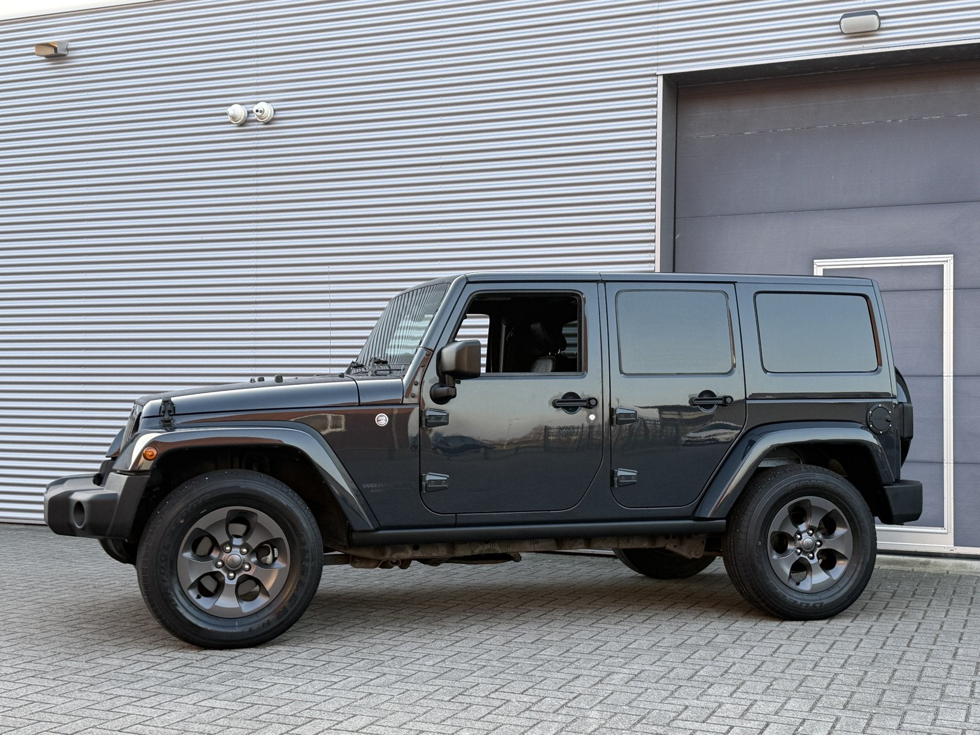 Jeep Wrangler 2.8 CRD Night Eagle I Aut. I Hardtop I 4wd I G, Gebruikt, 4 cilinders, Leder en Stof, Bedrijf
