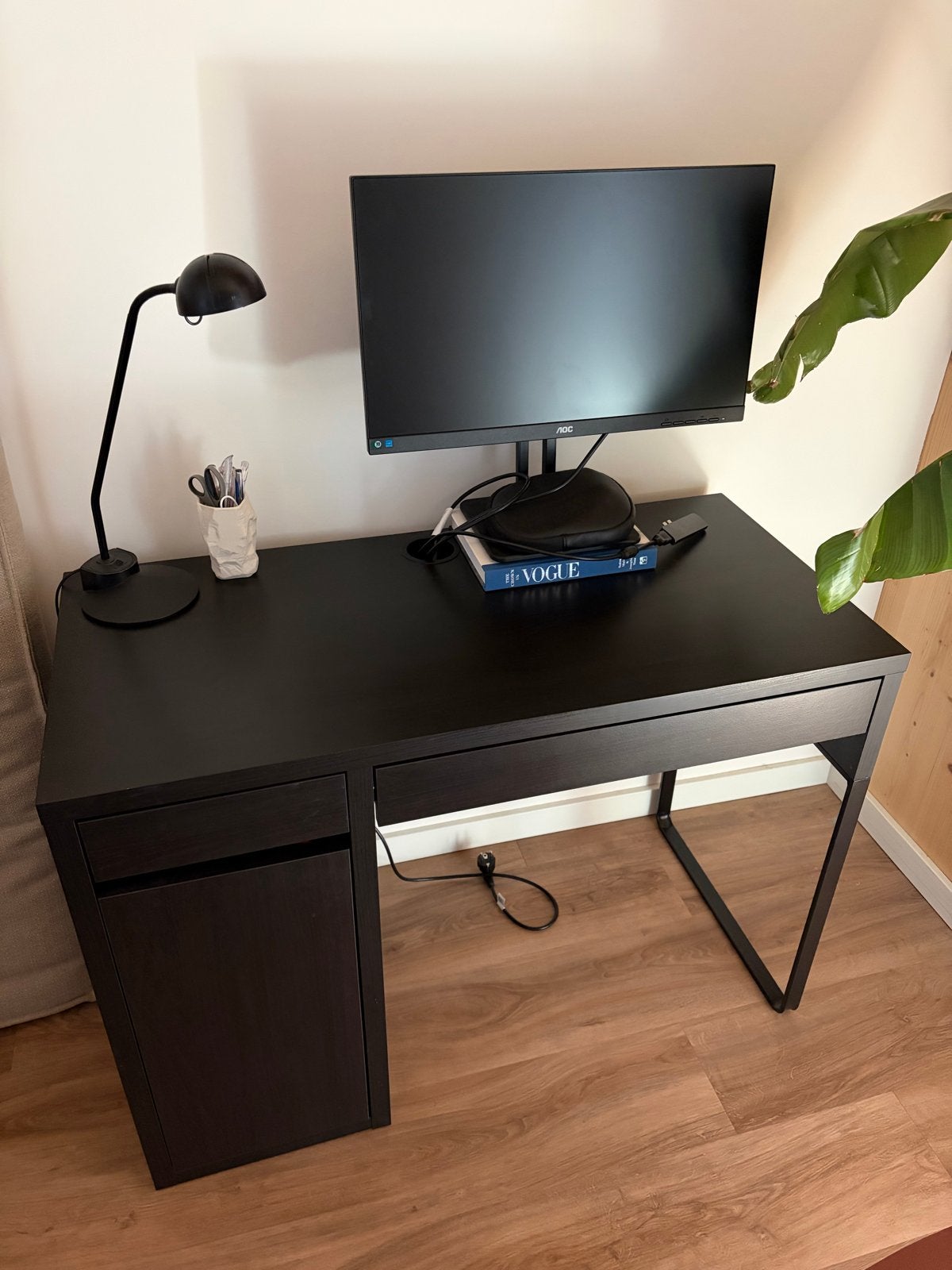 IKEA Micke bureau zwart met lade en kastje, Ophalen, Zwart, Met lades, Spaanplaat of MDF