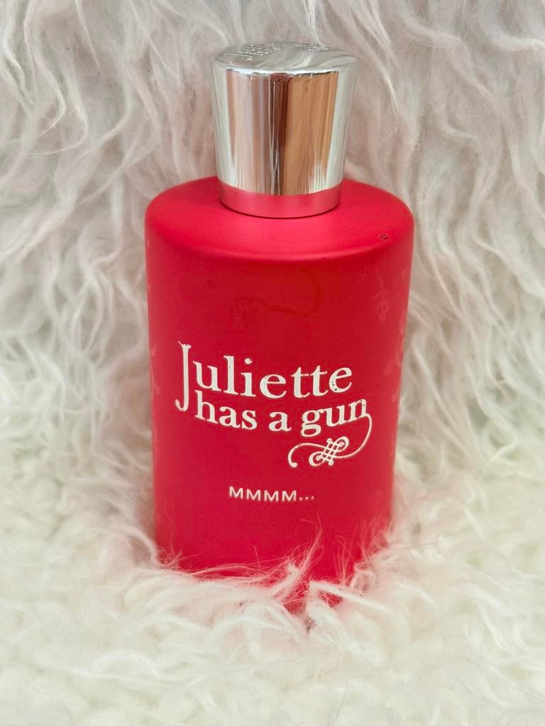 Juliette has a gum Mmmm.., Ophalen of Verzenden, Gebruikt