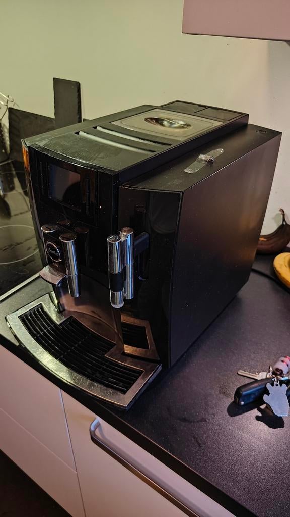 JURA E80 volautomatische koffiemachine, Witgoed en Apparatuur, Koffiezetapparaten, Ophalen, Koffiemachine