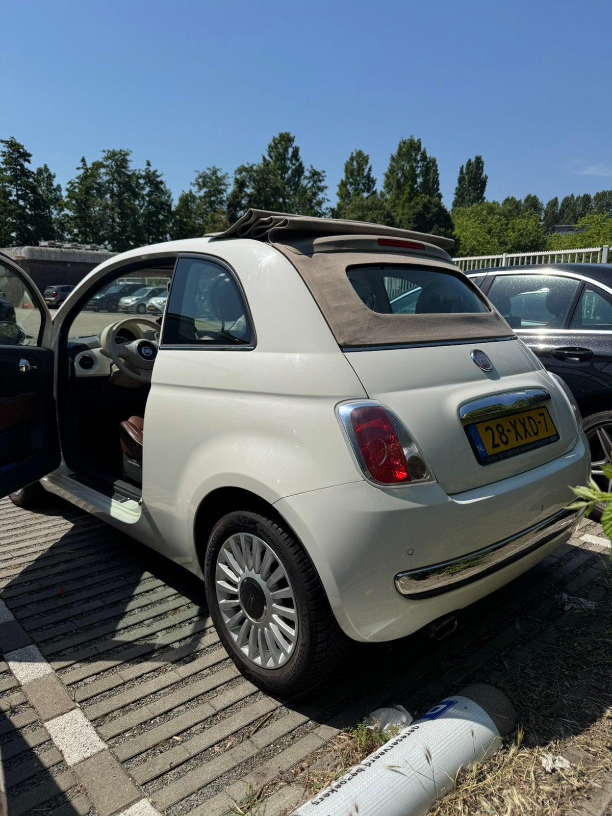 Fiat 500C 0.9 85pk Turbo Twinair 2012 Wit MOET WEG, 31 €/maand, Cabriolet, Wit, Bruin