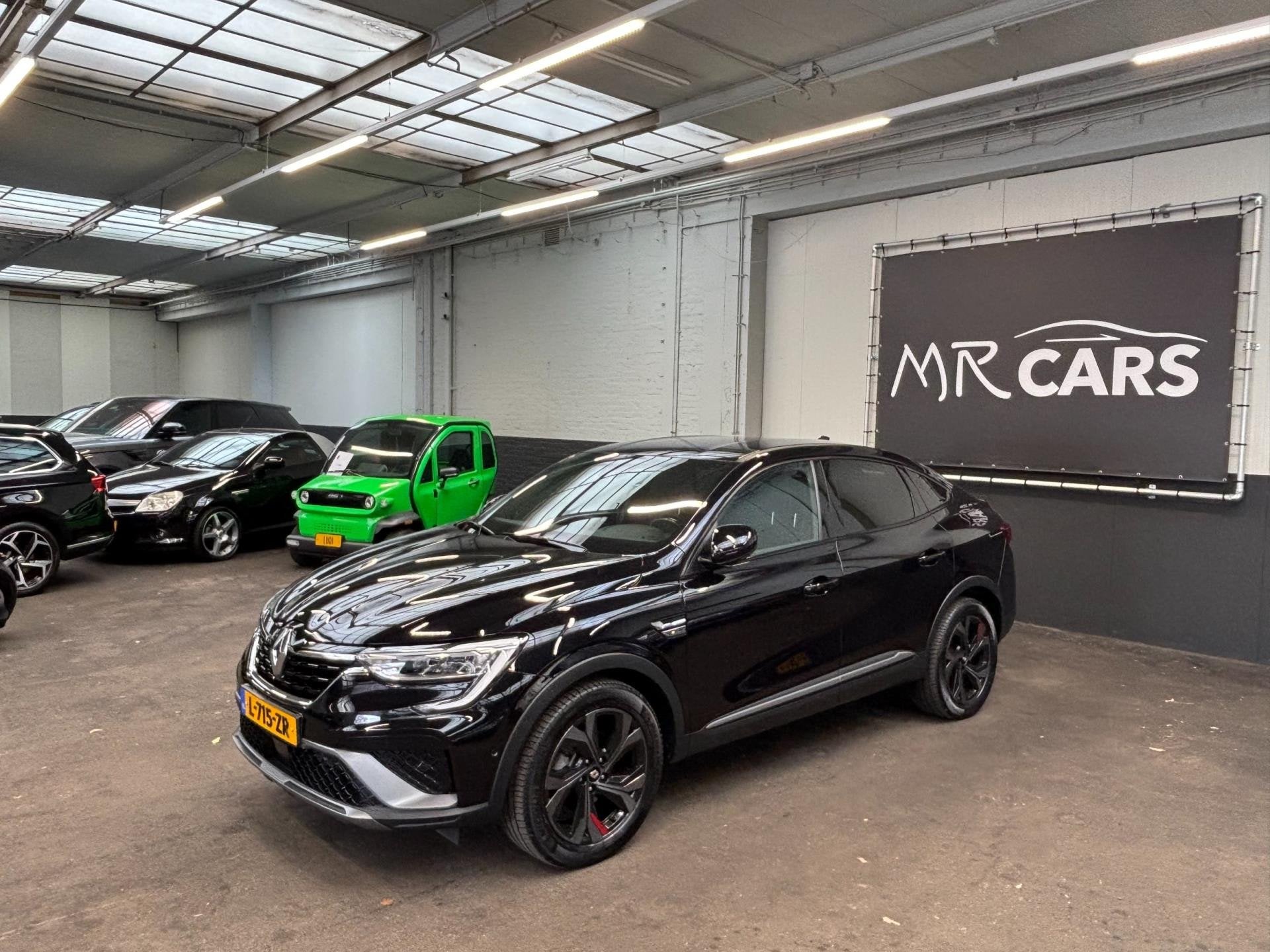 Renault Arkana 1.6 E-Tech Hybrid 145 R.S. Line, Auto's, Gebruikt, Euro 6, 4 cilinders, Zwart