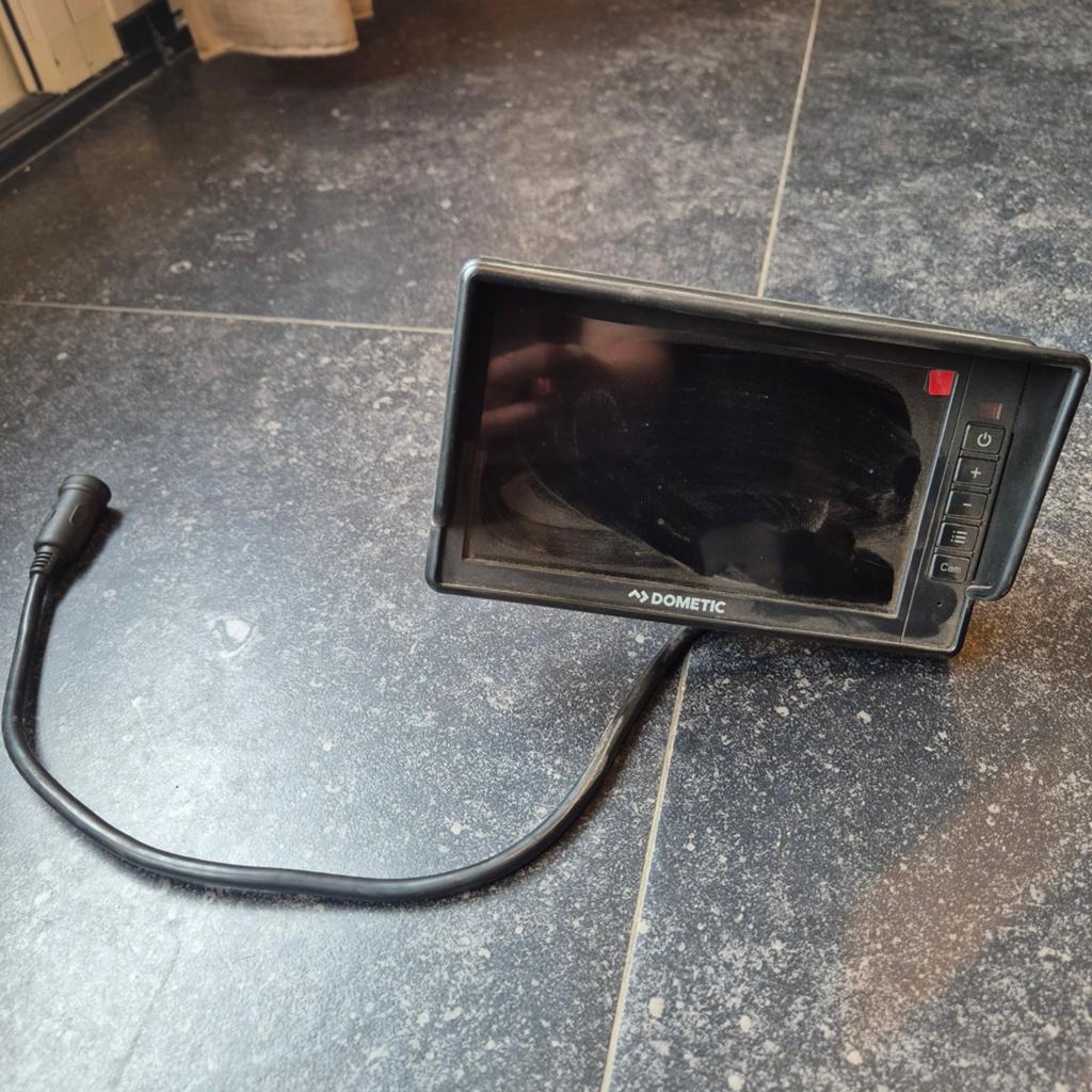 Dometic M75L HD Monitor - 4 camera ingangen, Ophalen, Gebruikt