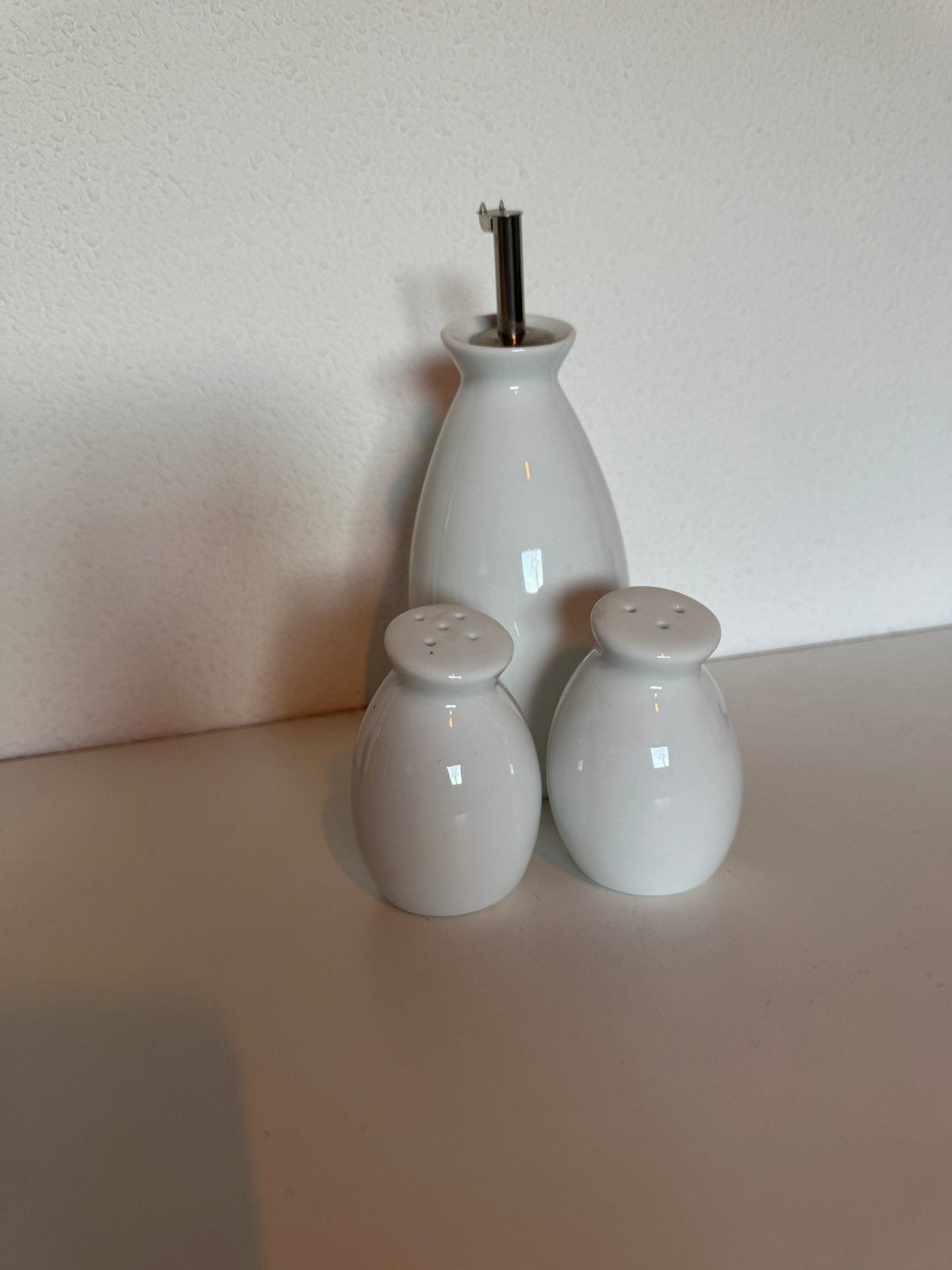 Olie- azijnstel met peper- en zoutvaatjes, Overige typen, Nieuw, Ophalen of Verzenden, Steen/keramiek