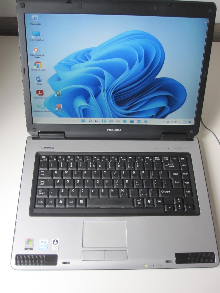 Toshiba Satellite Pro L40 80GB SSD Windows 11 15,4 inch, Computers en Software, Windows Laptops, Zo goed als nieuw, 15 inch, SSD