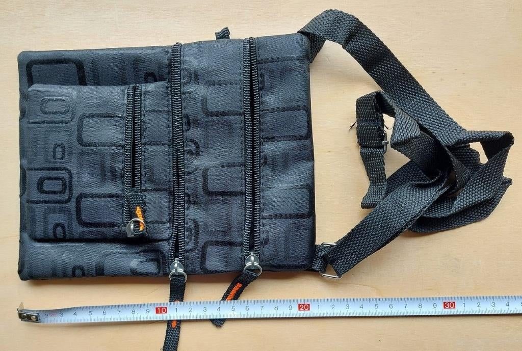 Handig reisdocumenten tasje. #2, Ophalen of Verzenden, Zo goed als nieuw, 30 cm of meer, Minder dan 35 cm