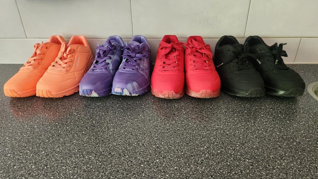 4 paar Skechers Uno. Maat 38. Zo goed als nieuw!, Ophalen of Verzenden, Zo goed als nieuw, Overige kleuren, Sneakers of Gympen