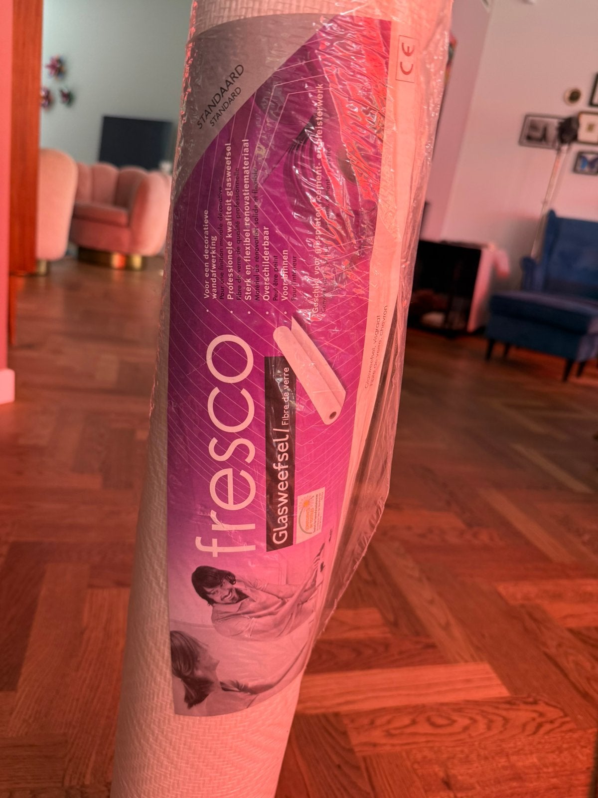 Fresco glaswerfsel behang, Ophalen