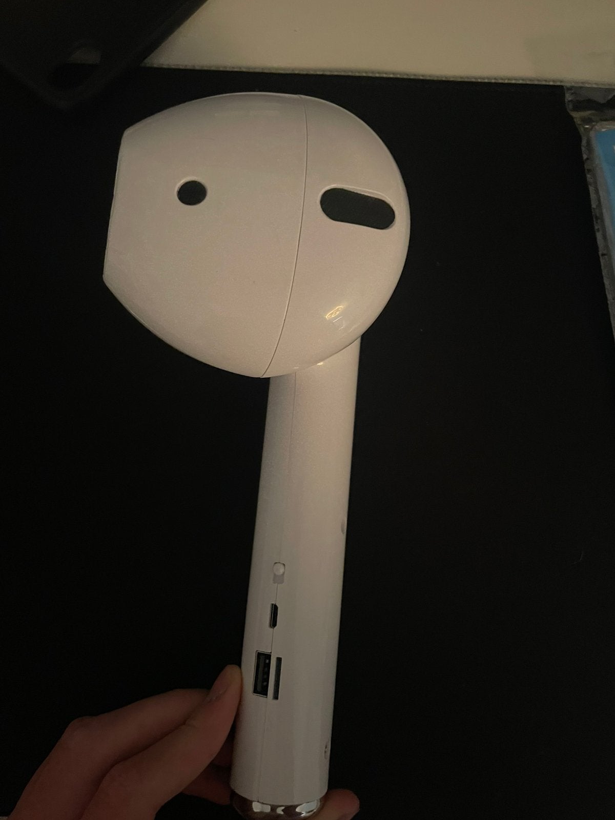 Mega grote airpod speaker, Ophalen, Zo goed als nieuw, Minder dan 2 meter, Overige kabels