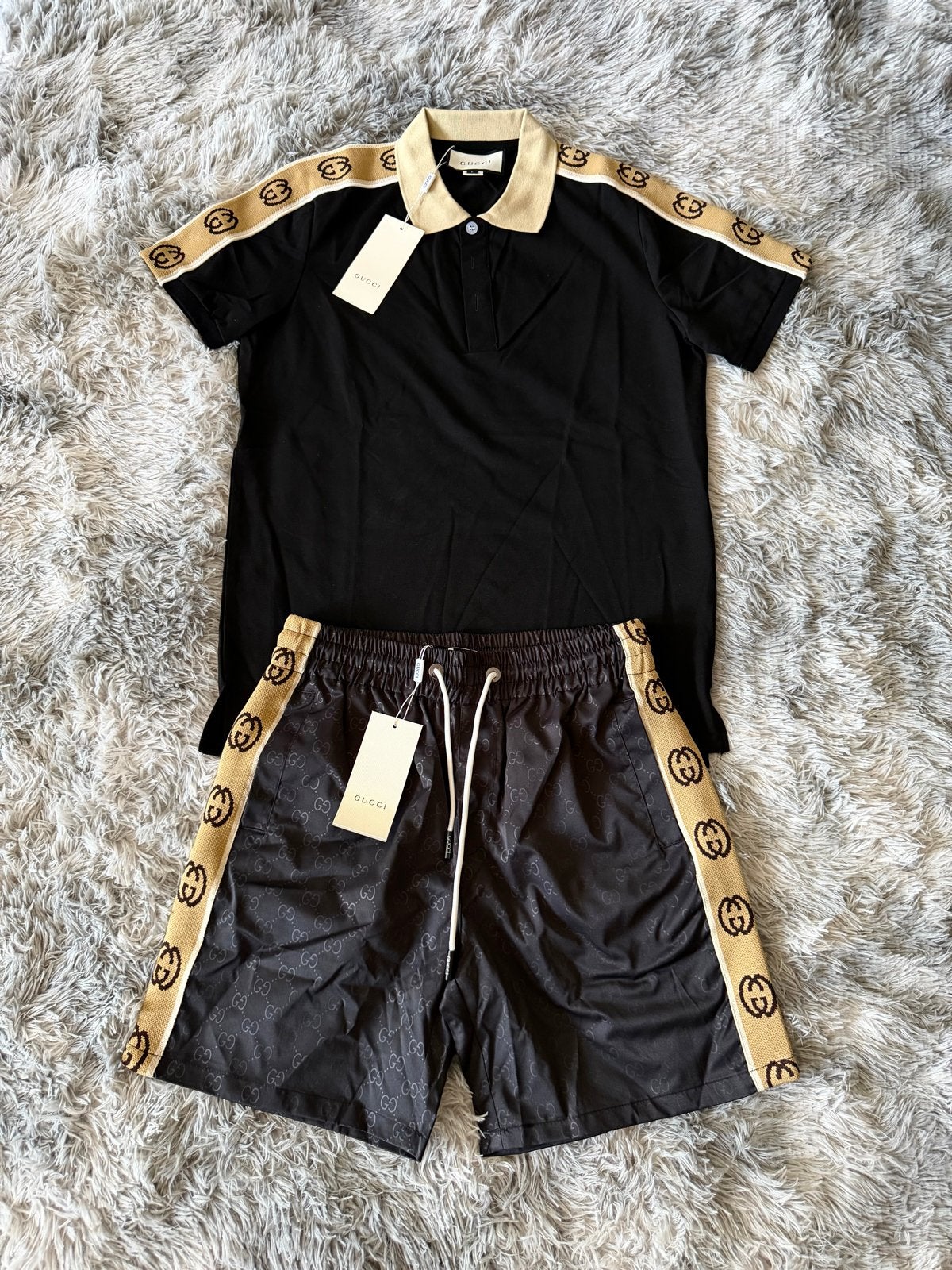 Zwarte Gucci Zomerset - Polo en Korte Broek, Kleding | Heren, Heren-kledingpakketten, Ophalen of Verzenden, Nieuw, Maat 52/54 (L)