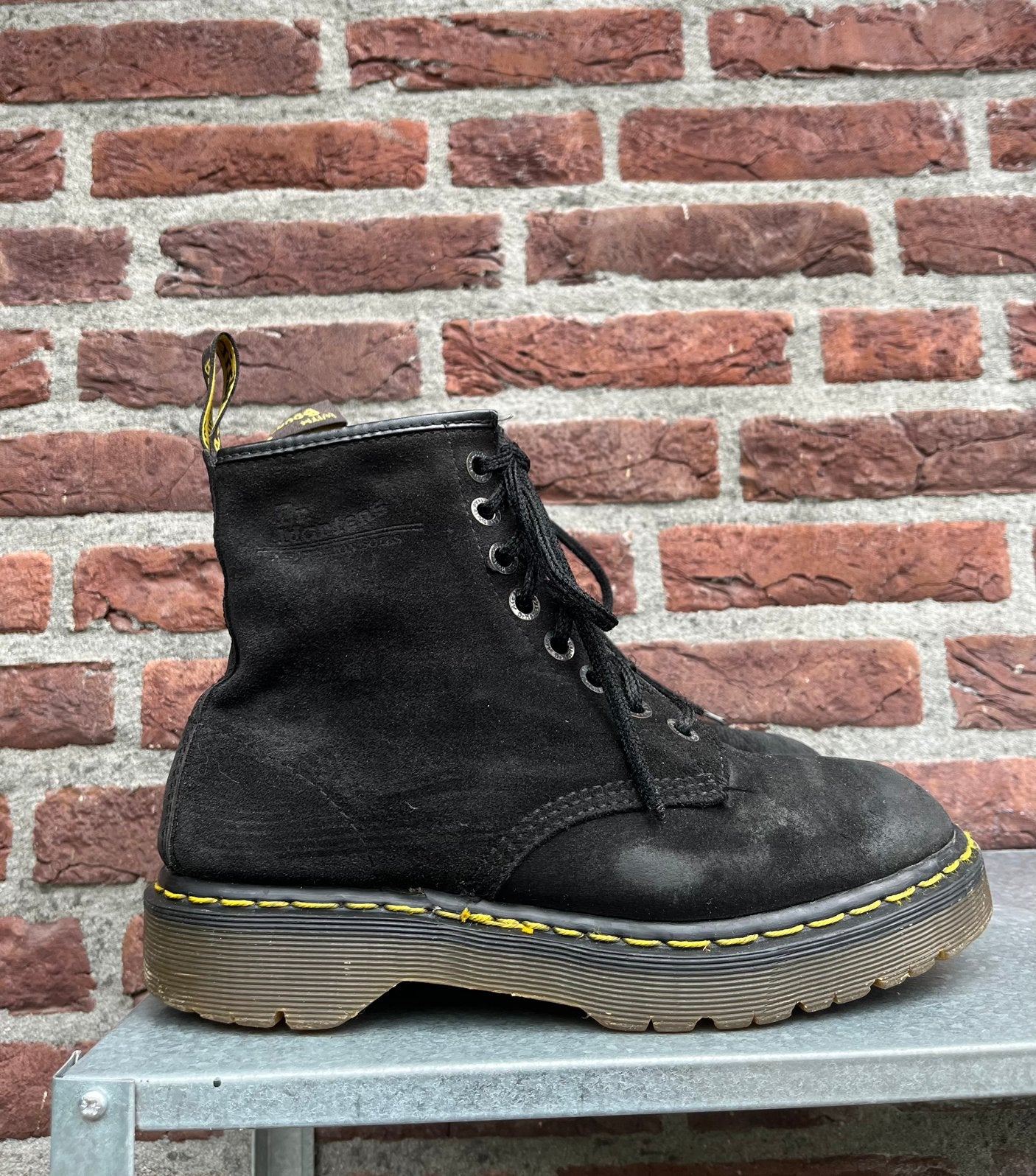 Dr. Martens 1460 MIE Bex suède maat Uk 7/ Eu 41, Kleding | Dames, Schoenen, Gedragen, Lage of Enkellaarzen, Zwart, Ophalen of Verzenden