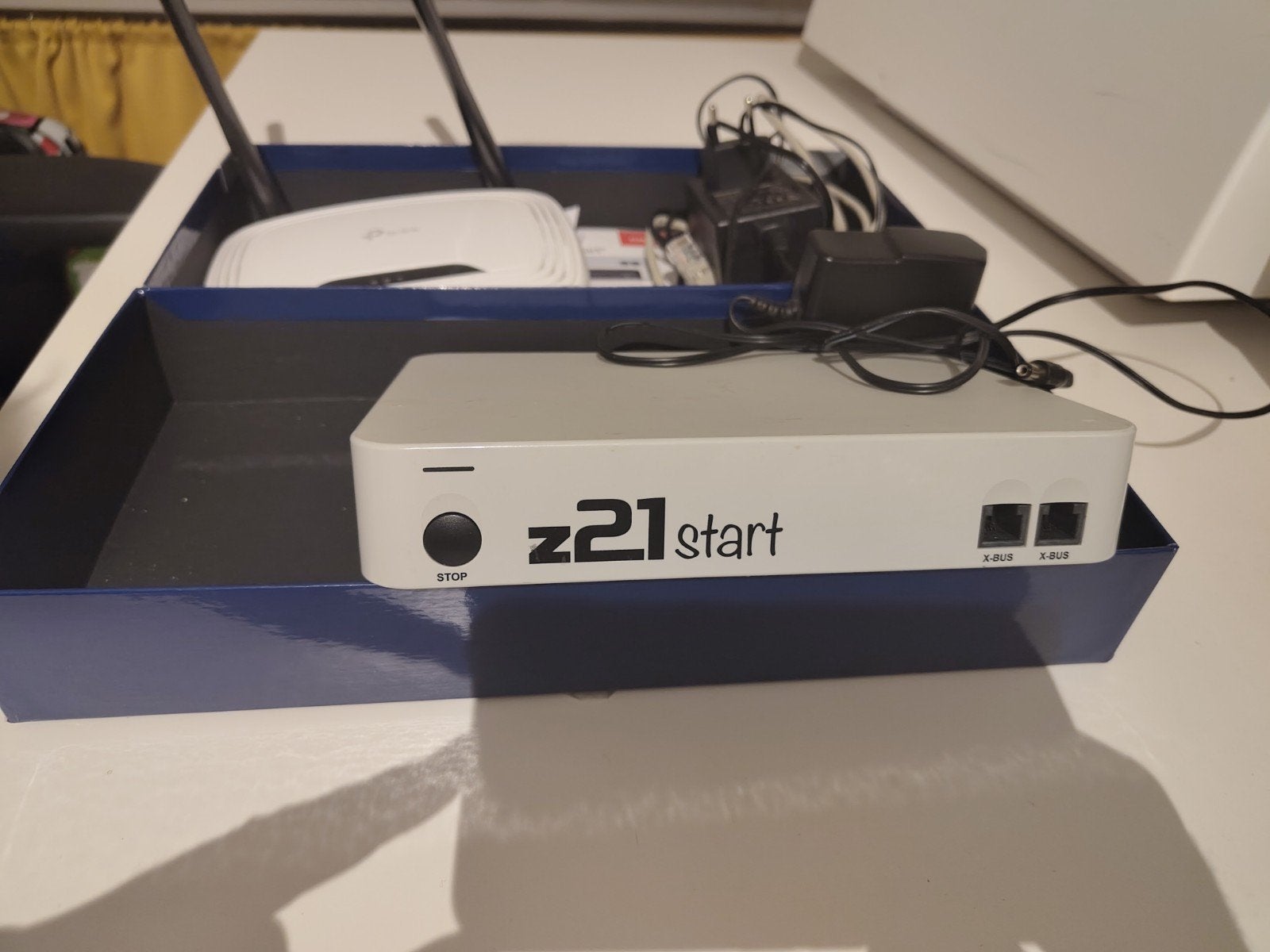 Fleischmann z21 start met ontgrendelde wifi-functie + router, Ophalen of Verzenden, Zo goed als nieuw, Gelijkstroom, Transformator of Voeding
