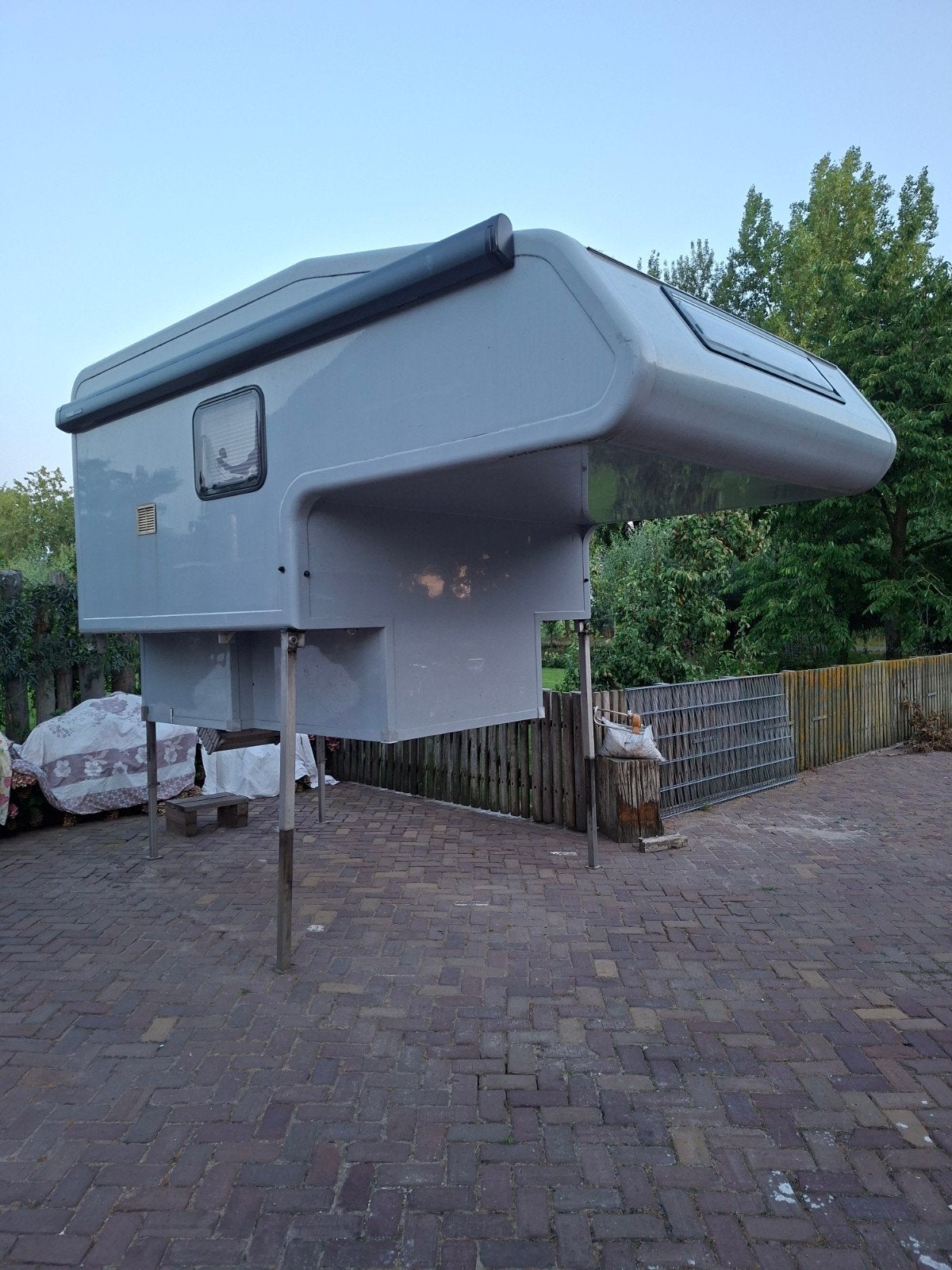 camperunit | afzet unit |, Bedrijf, Rondzit