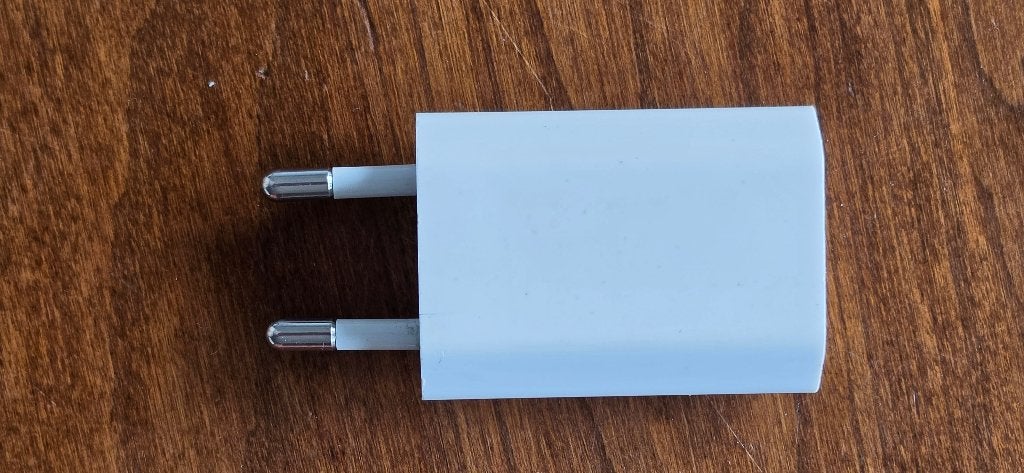 Originele Apple 5W USB-A lichtnetadapter model A1400, Telecommunicatie, Adapter, Zo goed als nieuw, USB-A, Universeel