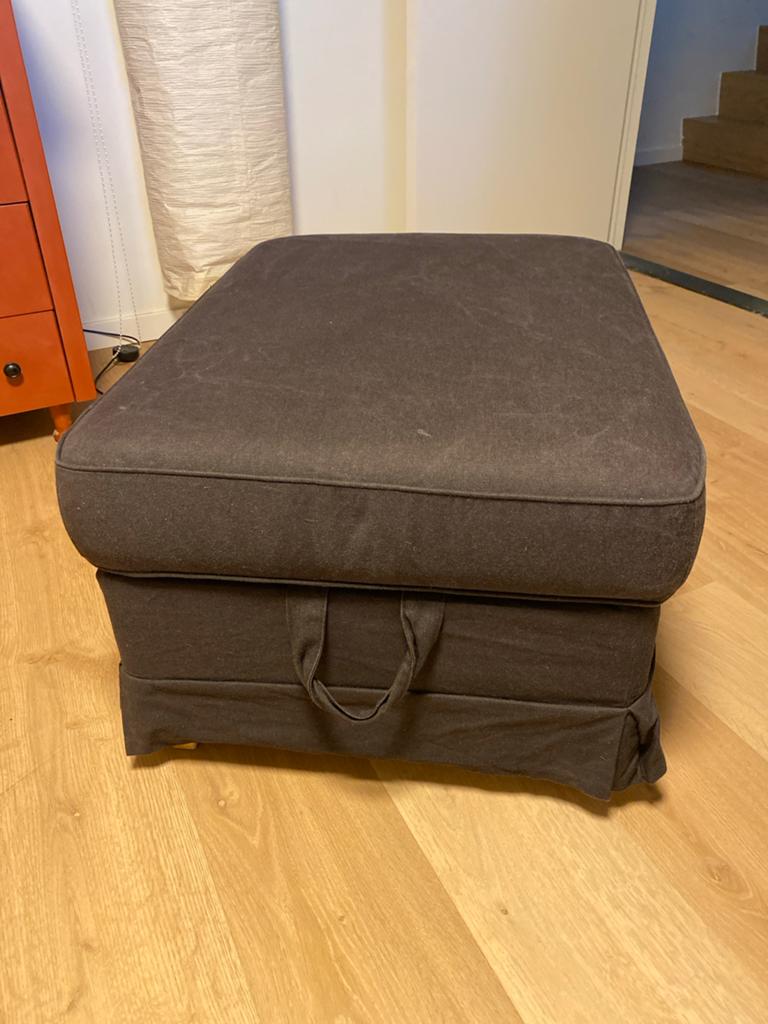 Voetenbank / poef IKEA met opbergruimte, Huis en Inrichting, Banken | Voetenbanken en Poefen, Ophalen, Gebruikt, 50 tot 75 cm