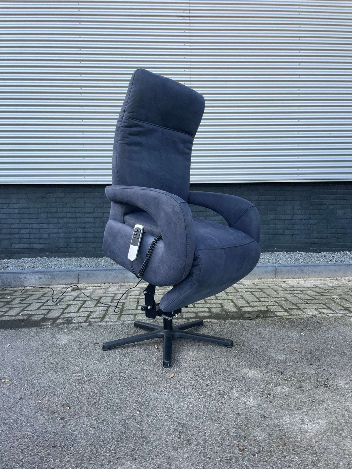 Nette blauwe elektrische sta op stoel / relax fauteuil, Ophalen, Minder dan 75 cm, 50 tot 75 cm, A