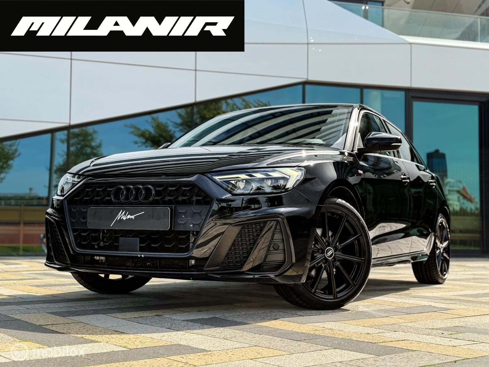 Audi A1 Sportback 30 TFSI S Line | Led | Black on black, Auto's, Dealer onderhouden, Stof, Zwart, Zwart