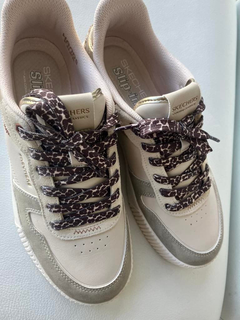 Skechers slip-in maat 40, nieuw, Beige, Nieuw, Ophalen of Verzenden, Sneakers of Gympen