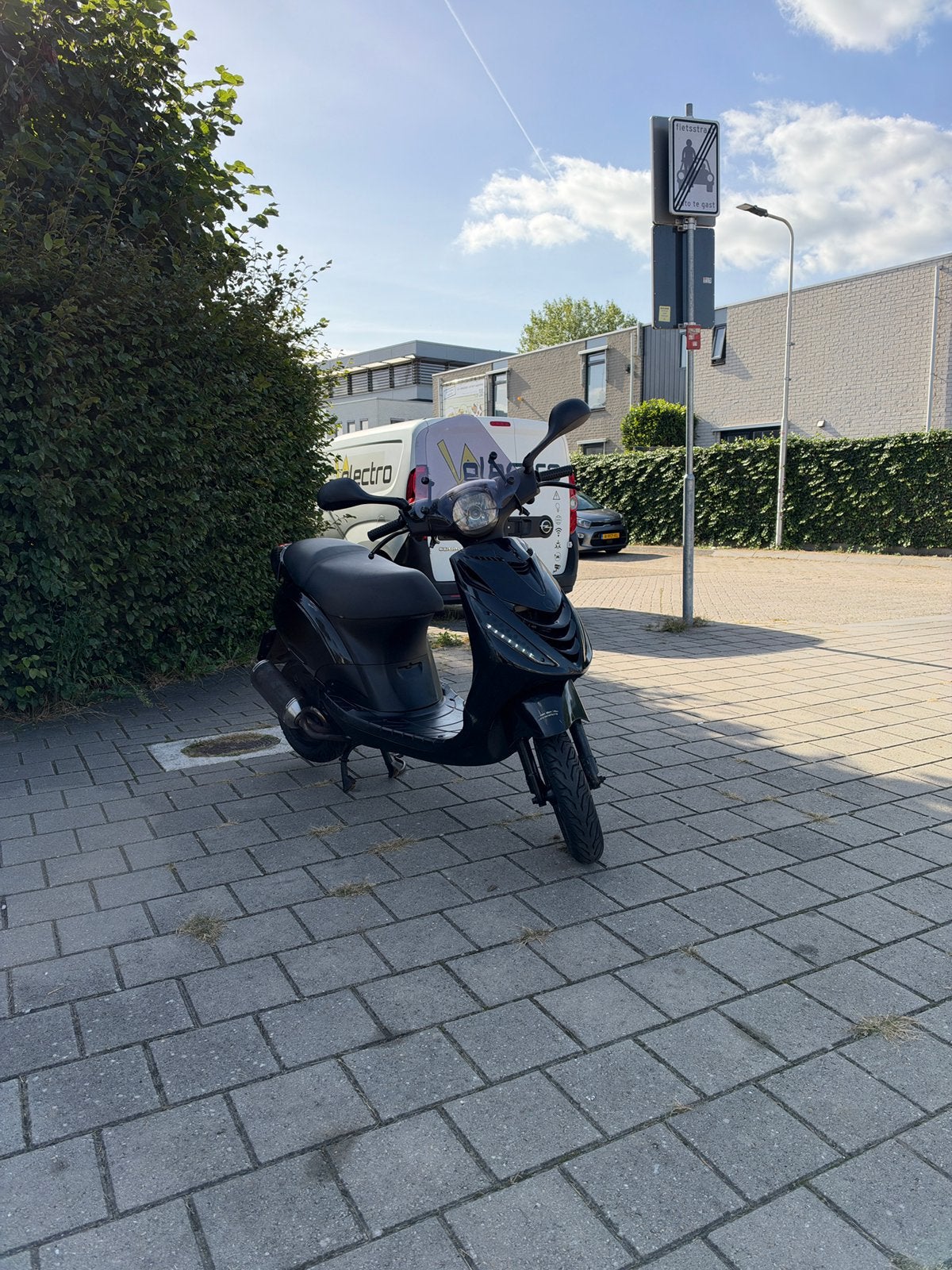 Piaggio zip SP geel kenteken, Fietsen en Brommers, Maximaal 45 km/u, Zip, Ophalen of Verzenden, Zo goed als nieuw