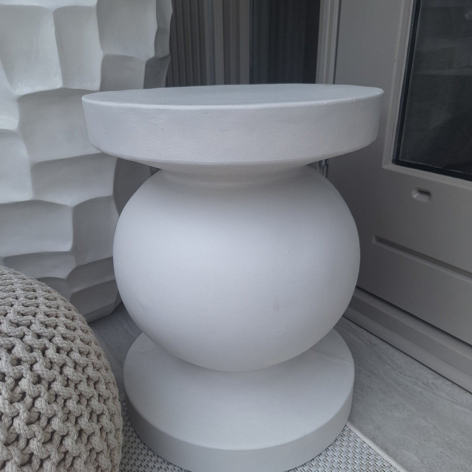 Mooi krukje of tafeltje zuil  licht beige creme kleurig, Ophalen, Zo goed als nieuw, X, X