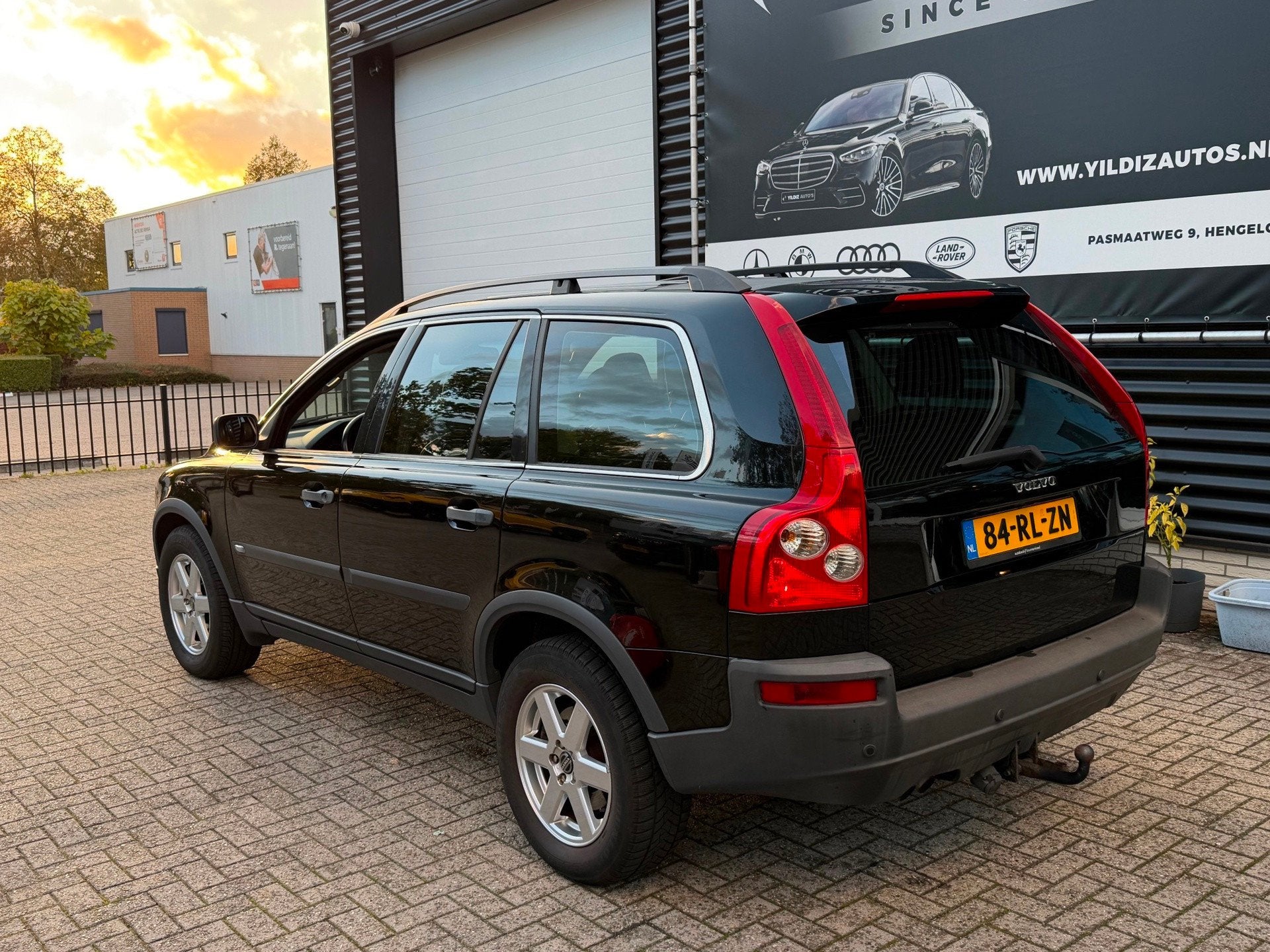 Volvo XC90 2.5 T NAP Automaat|7Pers|Opendak|Stoelvw|Xenon|, Gebruikt, Zwart, 7 stoelen, Bedrijf