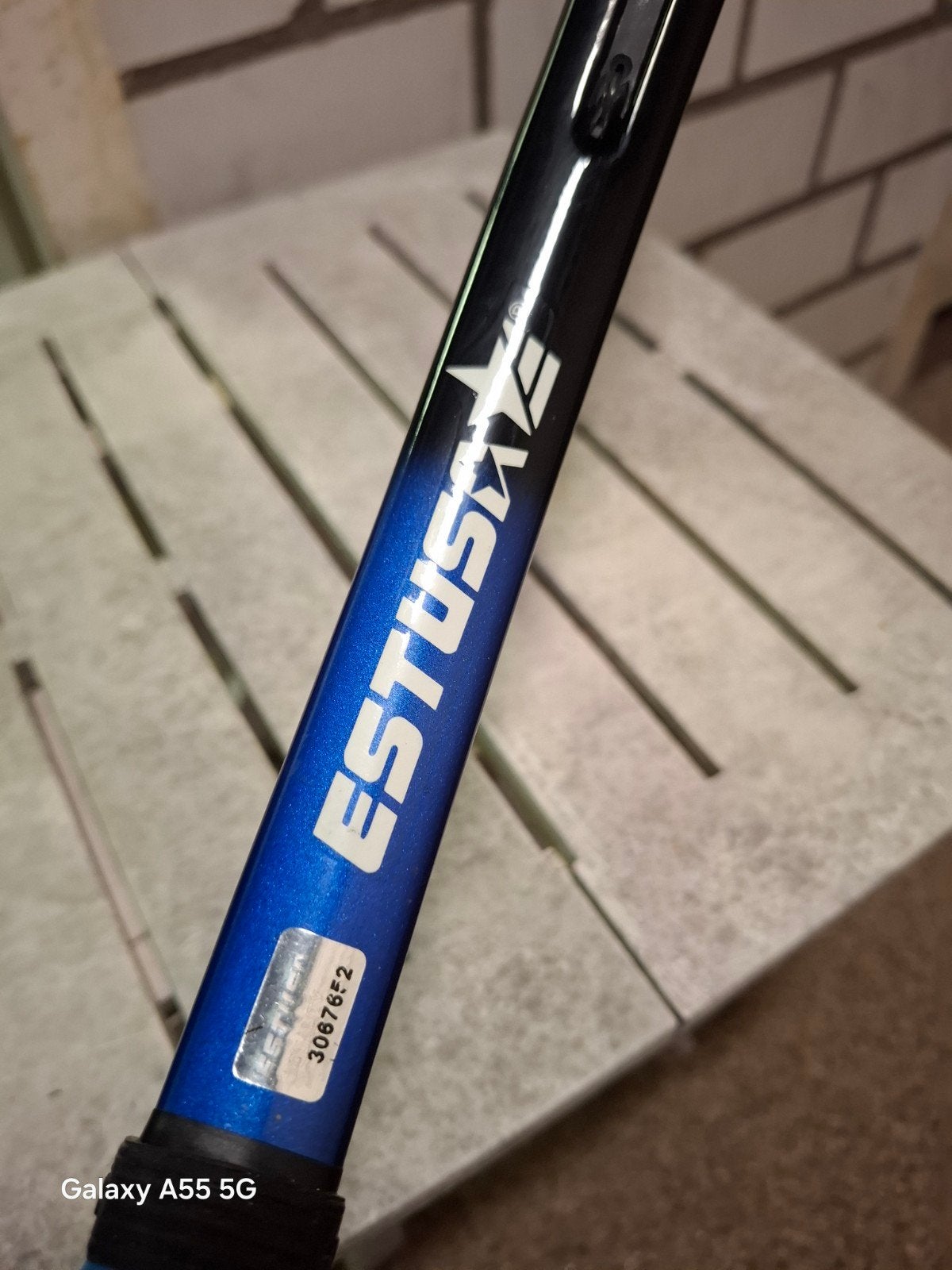 Estusa Tour 25 tennisracket, blauw/zwart, gripmaat 4 1/4, Sport en Fitness, Tennis, Overige merken, Gebruikt, L4, Ophalen of Verzenden