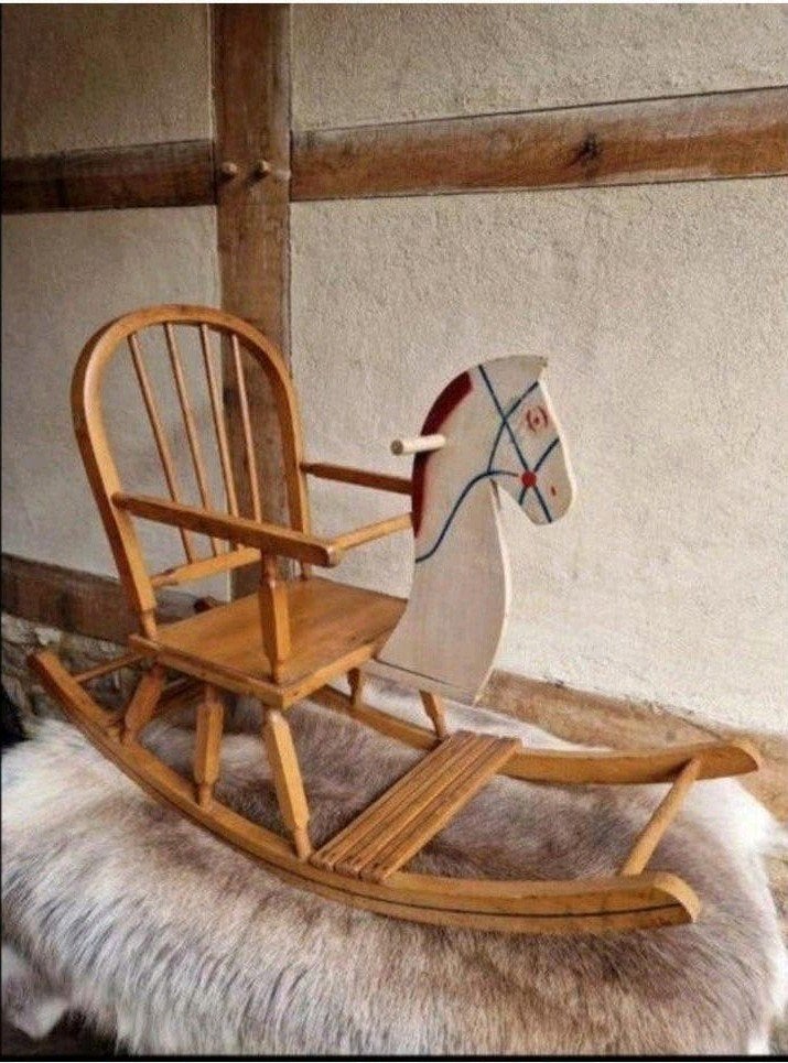 Brocante Hobbelpaard, Ophalen
