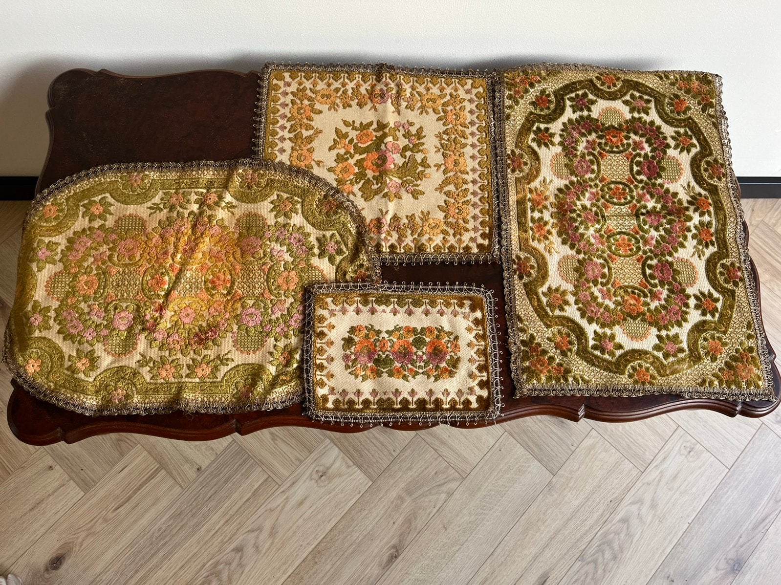 Antieke tafelkleedjes set van 4, Ophalen