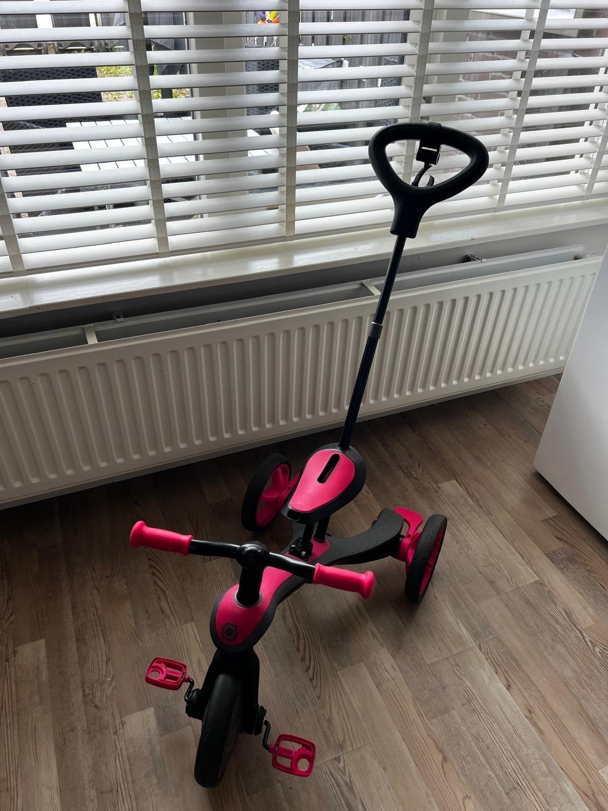 Globber Explorer Trike 4-in-1 Driewieler/Loopfiets Roze, Fietsen en Brommers, Ophalen, Zo goed als nieuw