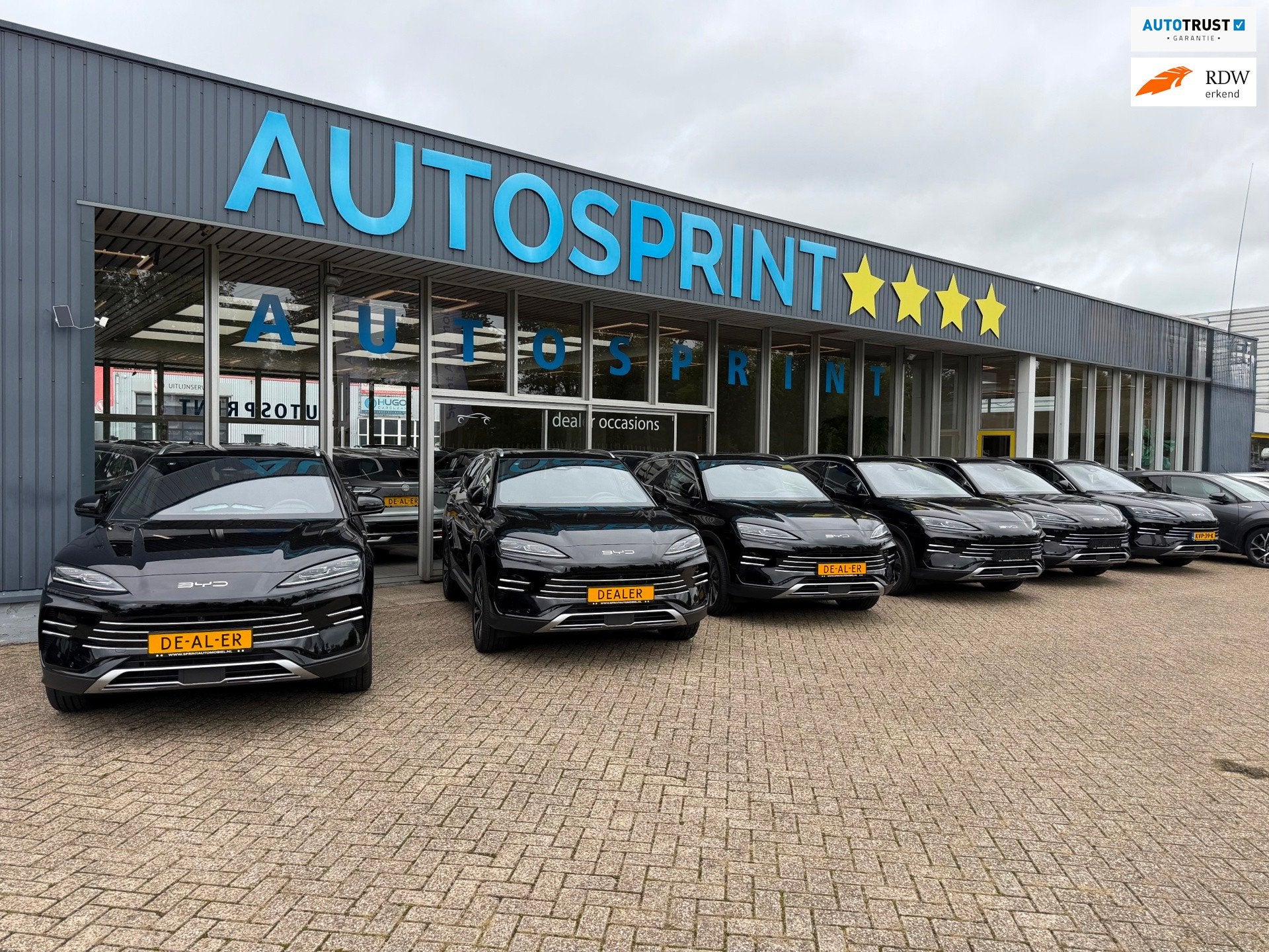 BYD SEAL U 40 X OP VOORRAAD IN ALLE KLEUREN GELIJK LEVERBAAR, Auto's, Seal U, Verwarmde buitenspiegels, 4 cilinders, Beige