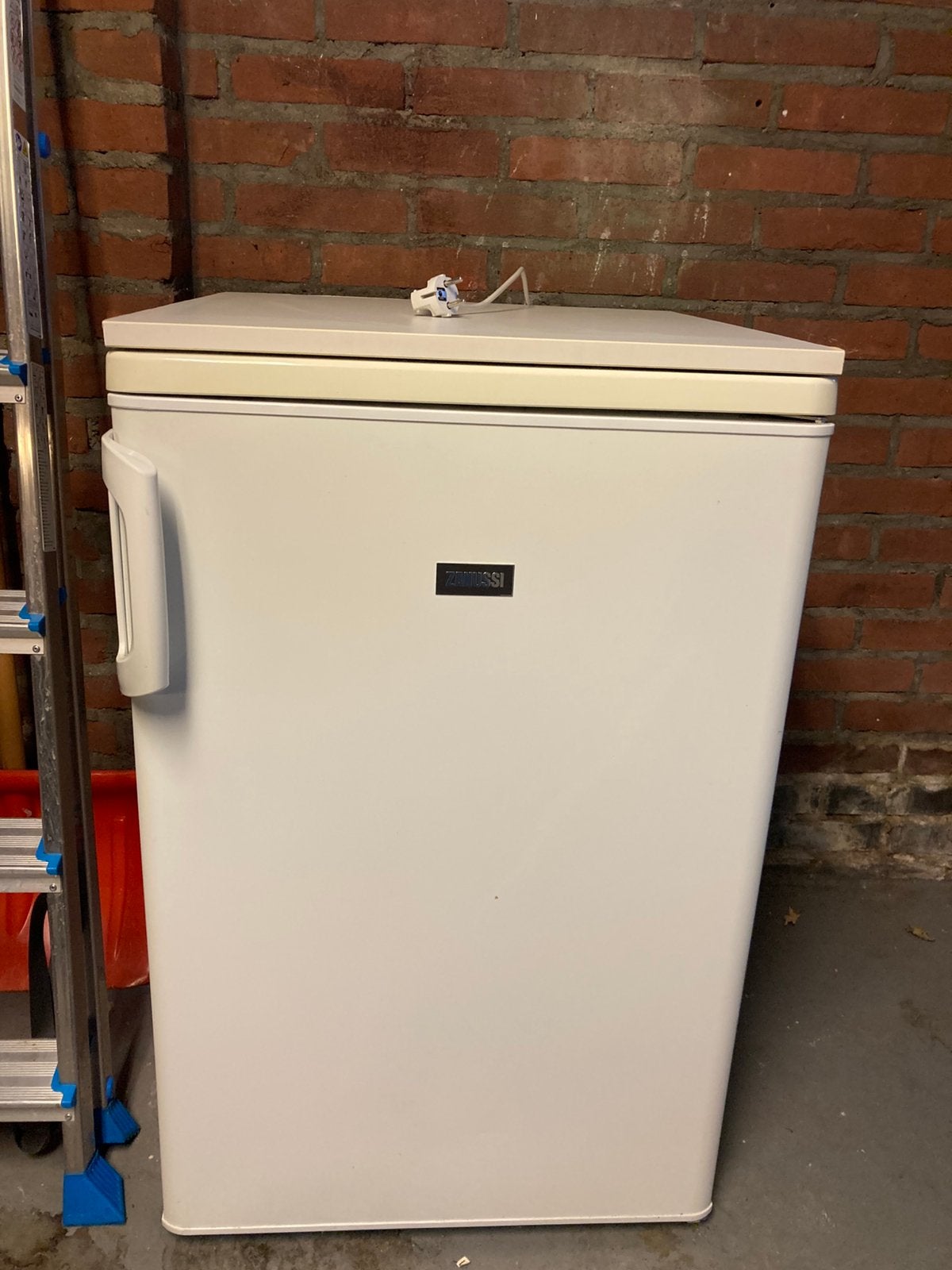 Koelkast tafelmodel wit Zanussi, Witgoed en Apparatuur, Ophalen, Gebruikt, Zonder vriesvak