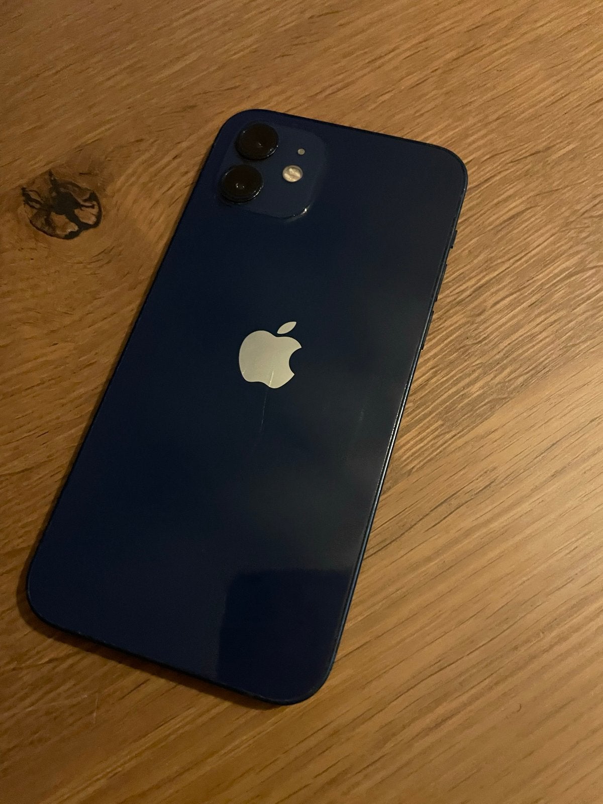 Foto 4 van iPhone 12 64 GB Blauw - Luidspreker defect