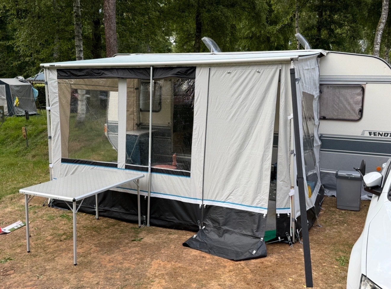 Thule Omnistor 1200 zakluifel 375cm met  voor- en zijwand, Ophalen, Gebruikt, Thule