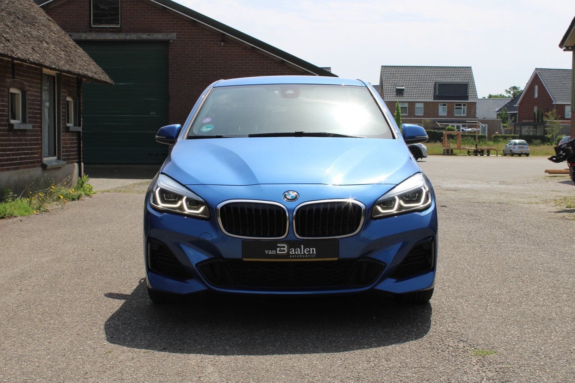 BMW 2 Serie Active Tourer 225xe EXECUTIVE PHEV M-SPORT LEER, Automaat, Gebruikt, Blauw, Bedrijf