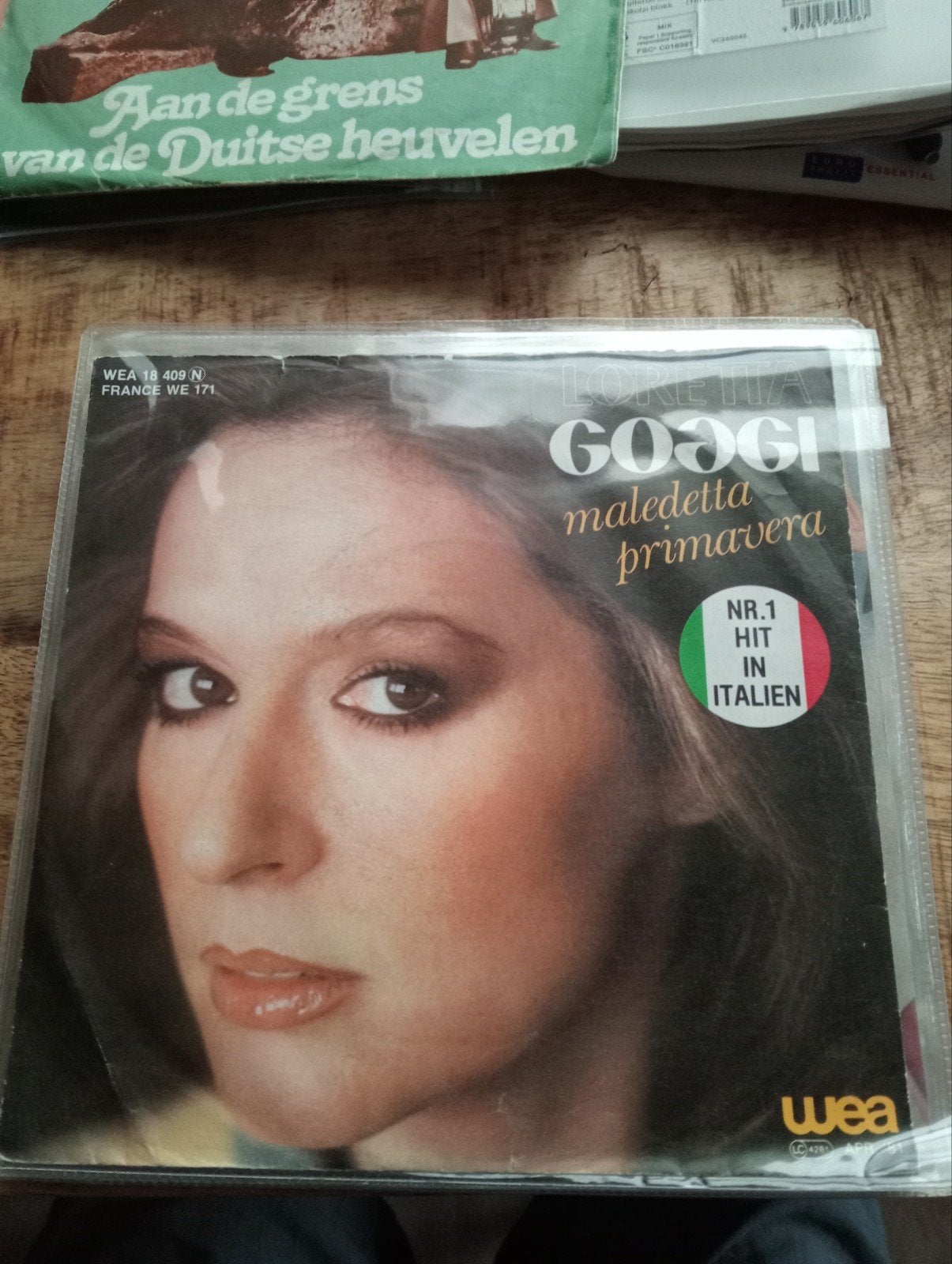 Loretta coggi - maledetta primavera, Ophalen of Verzenden, Zo goed als nieuw, Nederlandstalig
