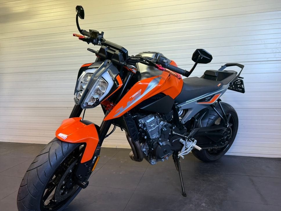 KTM 790 Duke – PowerParts | Akrapovič | Quickshifter, Motoren, 2 cilinders, KTM, Motorrijbewijs A, Bedrijf