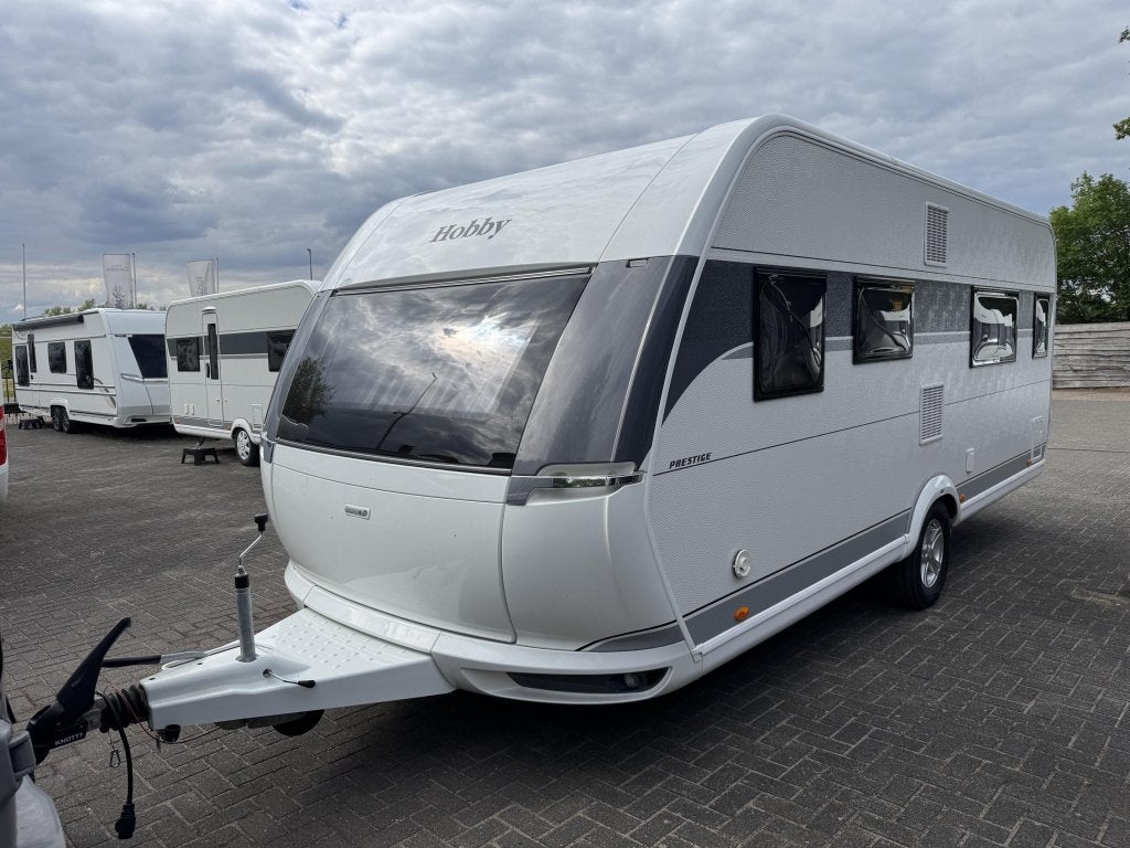 Hobby Prestige 560 WLU 2025 | Enkele bedden | Mover | Airco, Rondzit, Hobby, Bedrijf, Overige typen