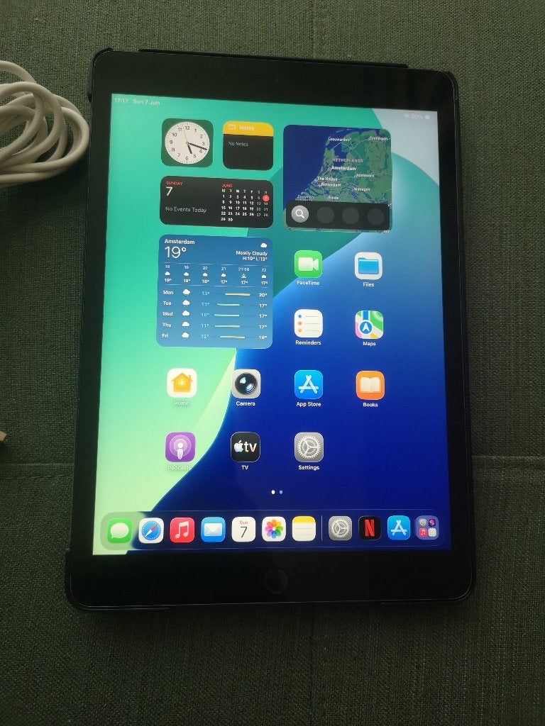 Ipad 9th Gen 2021, 64 gb, 10 inch, Apple iPad, Ophalen of Verzenden, Zo goed als nieuw